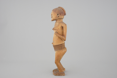 An African carved wood figure, Pende or Chokwe, Congo, 1st half 20th C.