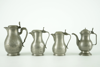 A collection of pewter wares, consisting of 20 jugs, plates, trays and bowls, 17/19th C.