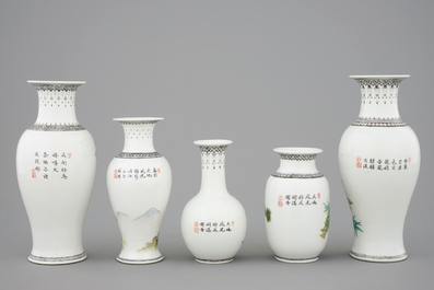 Five Chinese famille rose vases and a dish, Republic, 20th C.