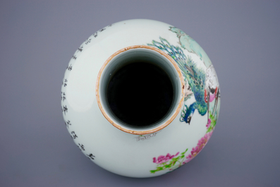 A Chinese qianjiang cai peacock and cranes vase, signed Ma Qing Yun, 19/20th C.