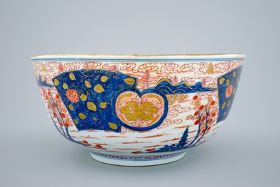 A large Chinese export porcelain Imari style punchbowl, Kangxi