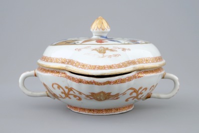 Een Chinese sauskom met deksel met het wapen van Van Reverhorst, Qianlong, ca. 1745