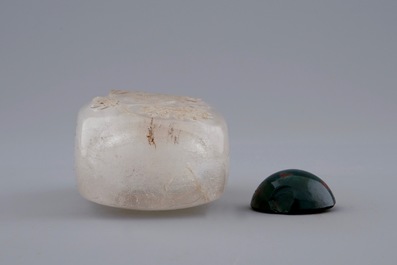 Deux tabati&egrave;res en agate et cristal de rocher, Chine, 19/20&egrave;me