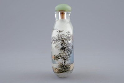 A Chinese inside-painted glass snuff bottle, 20th C.