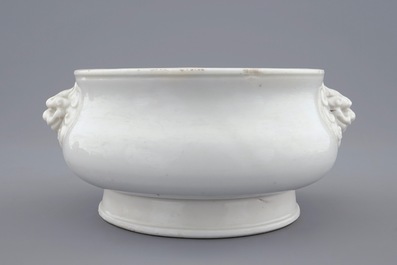 A round Chinese blanc de Chine incense burner, Kangxi