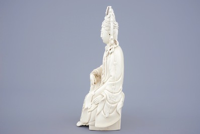 A Chinese Dehua blanc de Chine figure of Guanyin after He Chaozong, 19/20th C.