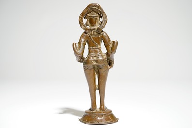 Une statuette de p&egrave;lerinage en bronze, Inde du Nord, 10-12&egrave;me