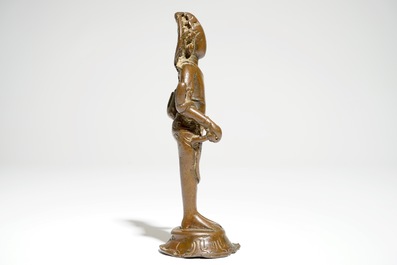 Une statuette de p&egrave;lerinage en bronze, Inde du Nord, 10-12&egrave;me