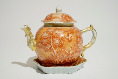 A rare Chinese teapot on stand with a romantic design for the European market, Qianlong