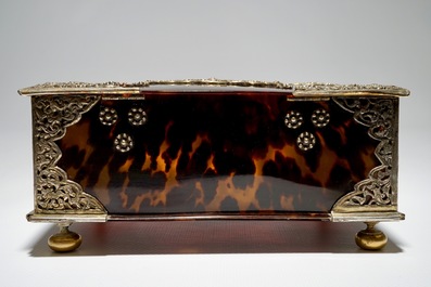 A Dutch colonial tortoise-shell and silver-mounted sirih casket, 17/18th C.