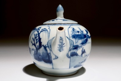 Een Chinese blauw-witte theepot met een wijze op een ezel, Kangxi