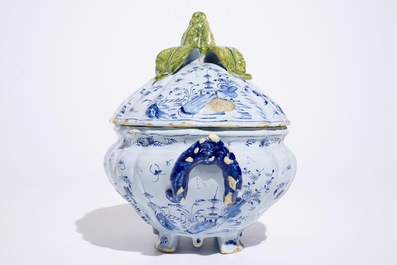 A rare Dutch Delft mixed technique chinoiserie tureen on stand, 18th C.