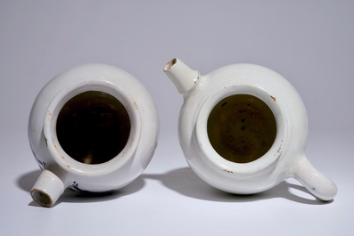 A pair of Dutch Delft blue and white wet drug jars, 18th C.