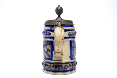A Westerwald stein with pewter lid decorated with &quot;Daniel in the lion's den&quot;, 17th C.