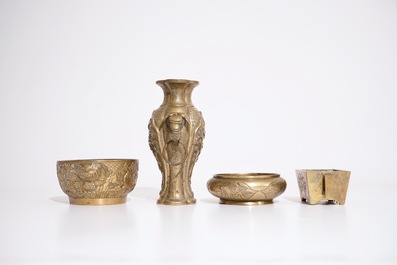 Three Chinese bronze censers or bowls and a vase, 19/20th C.