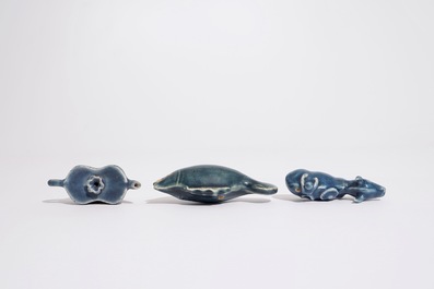 Three Chinese monochrome blue waterdroppers, 19/20th C.