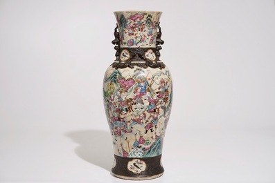 A Chinese famille rose Nanking crackle glaze vase, 19th C.