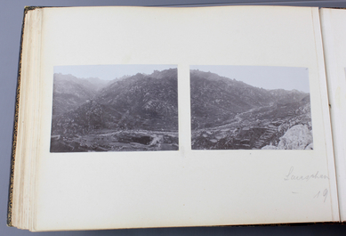 Een foto-album met foto's uit China en Japan, ca. 1900