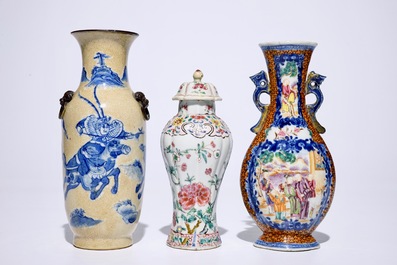 A varied lot of Chinese famille rose, Imari-style and blue and white porcelain, 18/19th C.