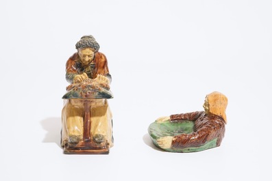 Un pichet Art Nouveau et deux figures en poterie flamande, prob. ateliers de Vandevoorde, 20&egrave;me