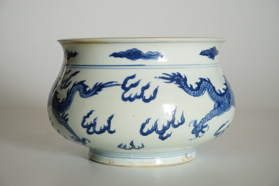 A blue and white Chinese censer with fighting dragons, Kangxi