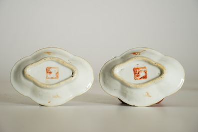 A Chinese qianjiang cai wine cup and two small oval trays, 19/20th C.