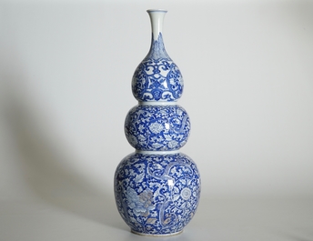 A large Chinese blue and white triple gourd vase, Kangxi