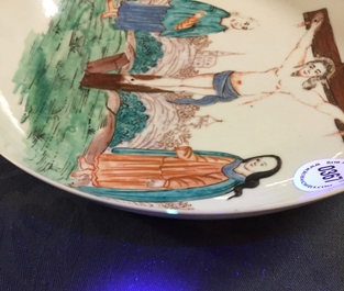 A Dutch-decorated Chinese export porcelain plate with a calvary, Qianlong