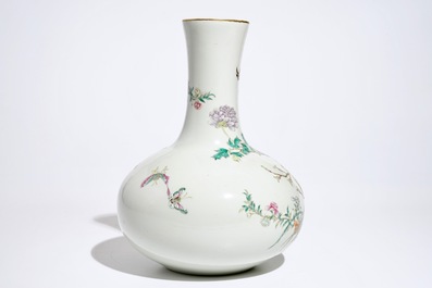 A fine Chinese famille rose vase with birds, flowers and butterflies, 19/20th C.