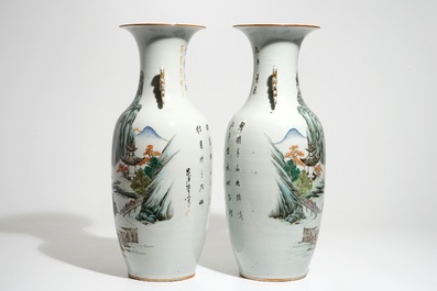 Une paire de grands vases en porcelaine de Chine qianjiang cai, 19/20&egrave;me