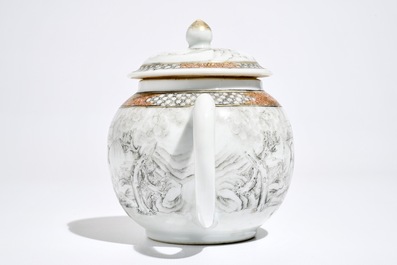 Een Chinese grisaille theepot met decor van Europeanen, Yongzheng