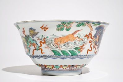 A Chinese famille verte bowl with Buddhist lions, Kangxi