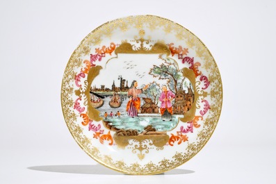 Une tasse et soucoupe en porcelaine de Chine famille rose &agrave; d&eacute;cor de Pierre Ier le Grand, Qianlong