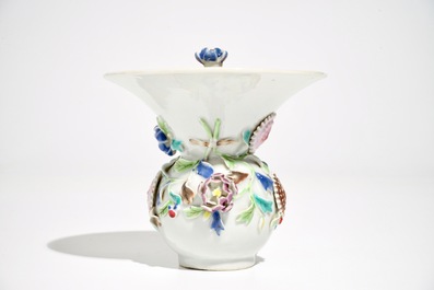 A Chinese famille rose ladies' spittoon and cover, Yongzheng