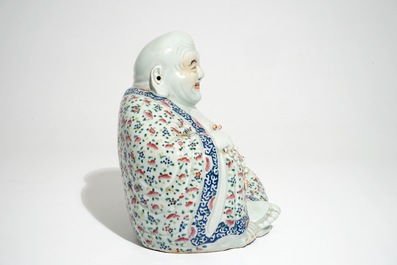 A Chinese famille rose model of Buddha, 19/20th C.