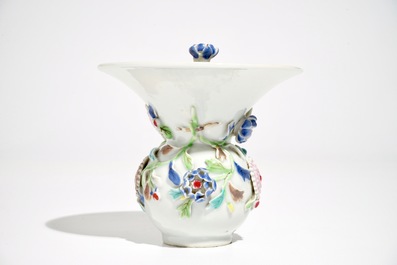 A Chinese famille rose ladies' spittoon and cover, Yongzheng