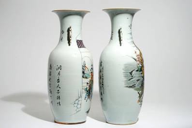 Deux vases en porcelaine de Chine famille rose aux immortels, 19/20&egrave;me