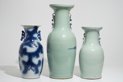 Twee Chinese vazen met blauwwit decor op celadon fondkleur en een drakenvaas, 19e eeuw