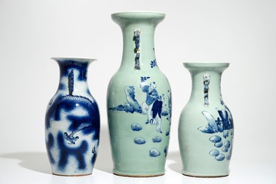 Twee Chinese vazen met blauwwit decor op celadon fondkleur en een drakenvaas, 19e eeuw