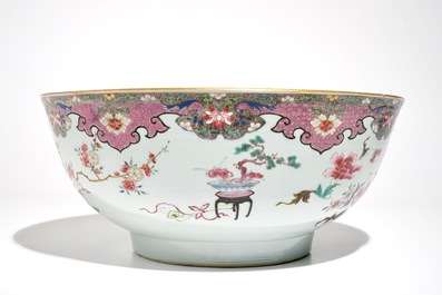 A large Chinese famille rose bowl with antiquities design, Yongzheng