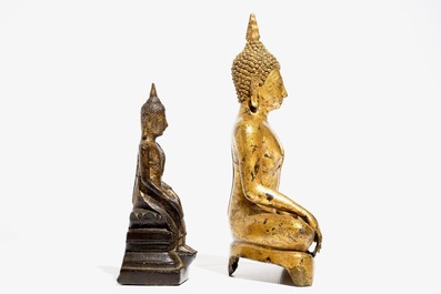 Deux mod&egrave;les de Bouddha en bronze dor&eacute;, Tha&iuml;lande, 19/20&egrave;me