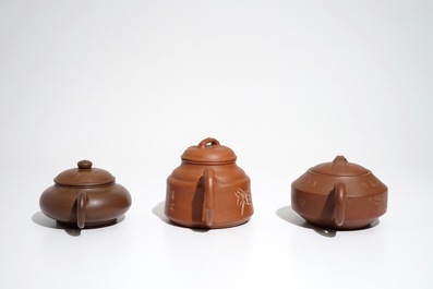 Three various Chinese Yixing stoneware teapots and covers, 19/20th C.