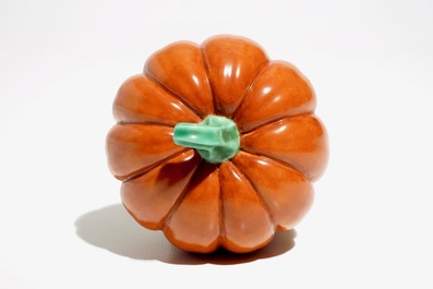A Chinese coral-glazed model of a pumpkin, 19/20th C.