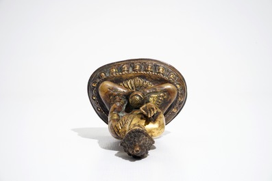 Un mod&egrave;le de Bouddha en bronze dor&eacute;, Chine ou Tibet, 16/17&egrave;me