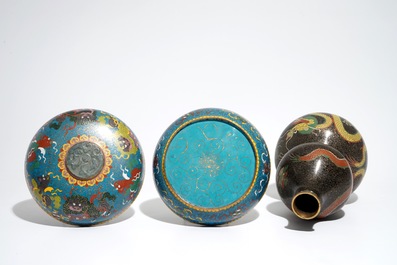 A Chinese cloisonn&eacute; double gourd vase and a round covered box with jade, 19/20th C.