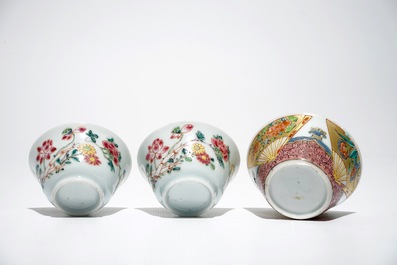 Un lot de six et une paire de tasses et soucoupes en porcelaine de Chine famille rose, Yongzheng/Qianlong