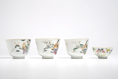 A Chinese famille rose vase and four cups, 19th C.