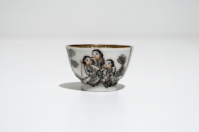 Zes Chinese miniatuur grisaille koppen en schotels met jezu&iuml;etendecor, Qianlong
