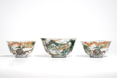 Three Chinese famille verte bowls with figures, 19th C.