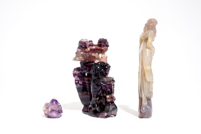 Two amethist carvings and a purple agate carving, China, 19/20e eeuw